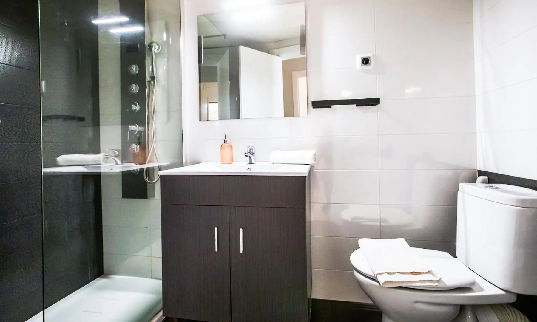 11Foh1095 - Cosy Apartment Near Plaza Espana Barcelona Spain