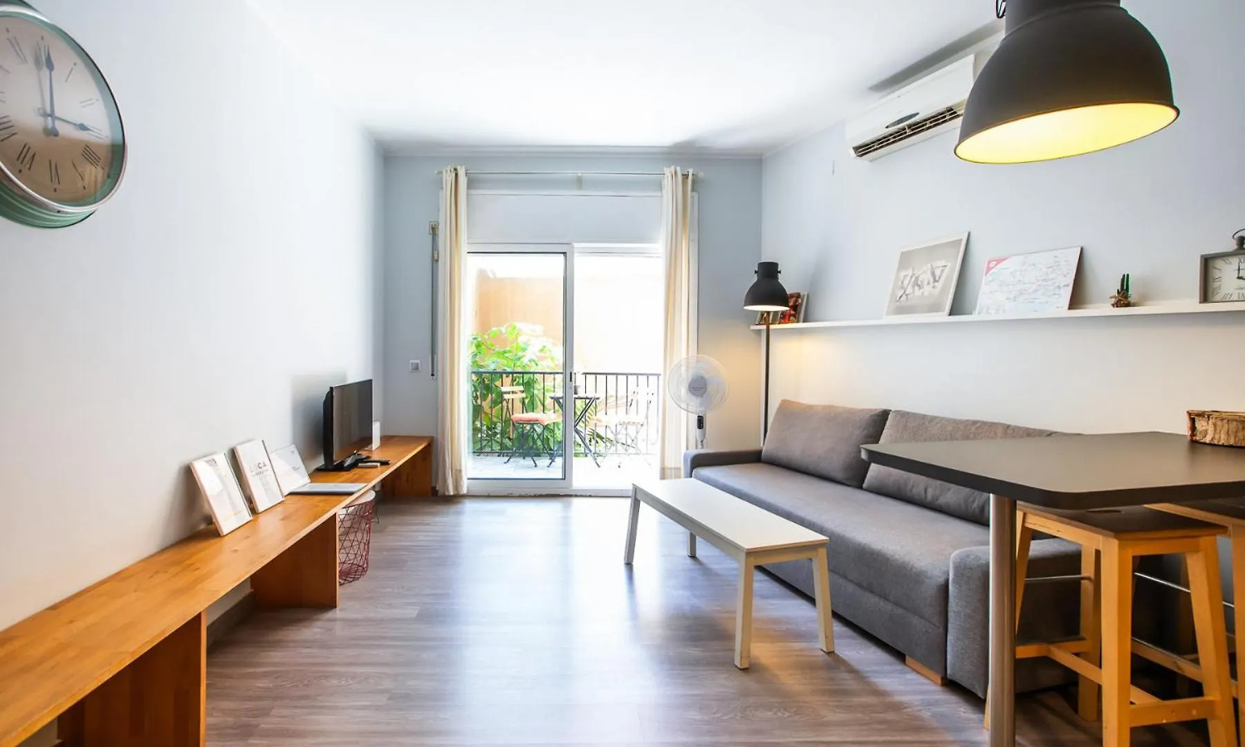 11Foh1095 - Cosy Apartment Near Plaza Espana Barcelona 0*,  Spain